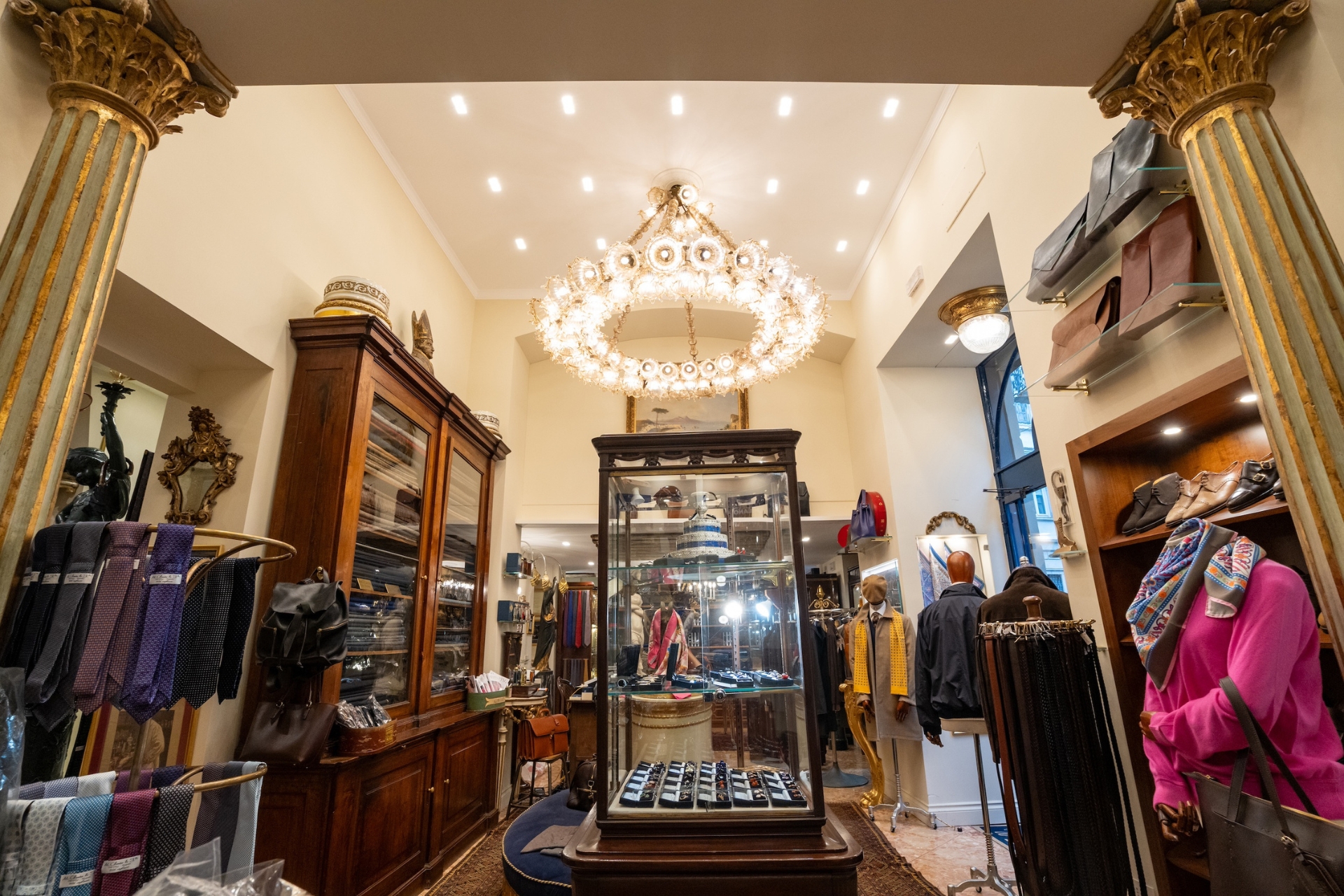 Boutique milano.jpg